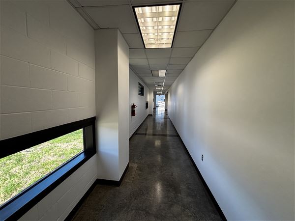 Dallas College - Cedar Valley Campus - HVAC and Automotive Building (10/6/2025 - Credits: Alex Payne)