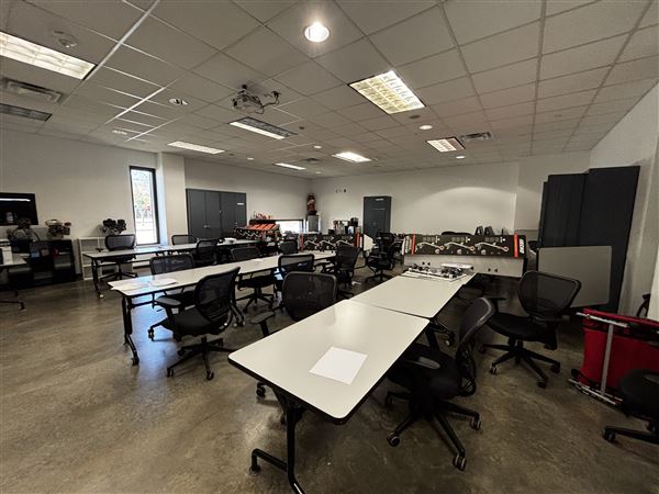 Dallas College - Cedar Valley Campus - HVAC and Automotive Building (10/6/2025 - Credits: Alex Payne)