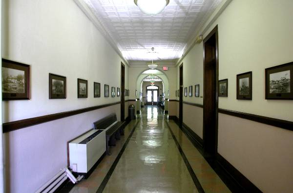Bastrop County Courthouse (7/22/2003)