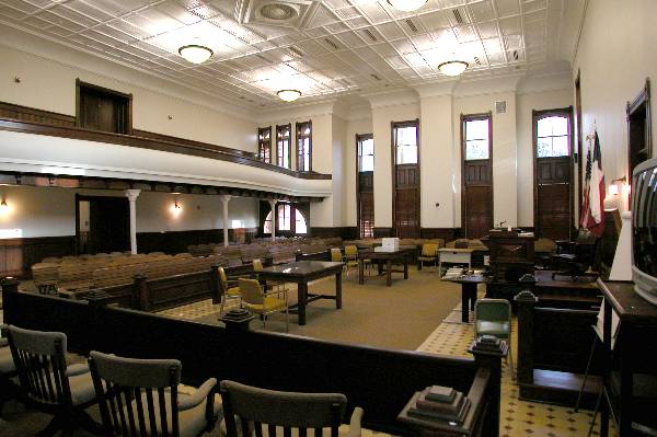 Caldwell County Courthouse (8/28/2003)