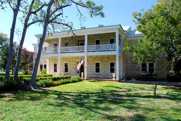 House at 1001 Hackberry Street (10/8/2012)