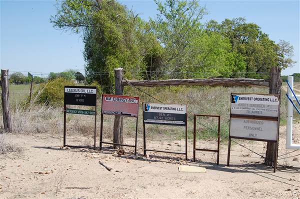 Pump Jacks on FM 141 (3/25/2013)