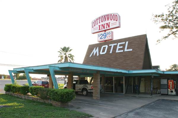 Cottonwood Inn (12/12/2013)