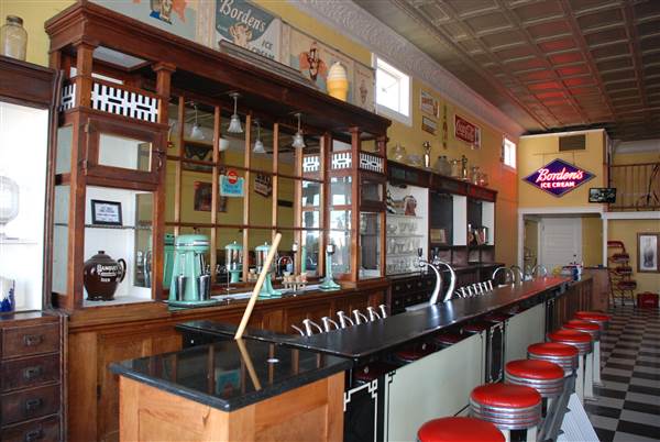 Antique Treasures & Soda Shop (10/2/2014)