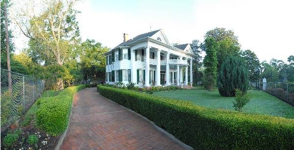 House at 1003 North Link Street (4/20/2007)