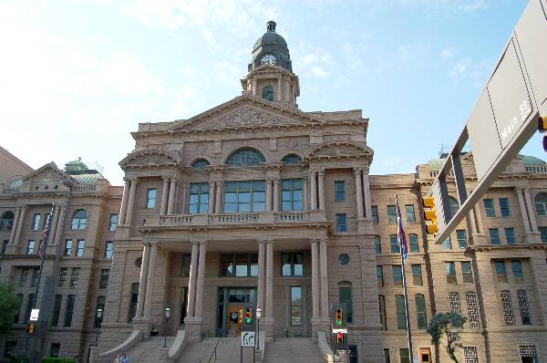 Tarrant County Courthouse (3/25/2007)