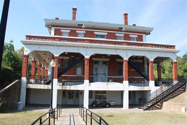 Marshall Amtrak & Depot Museum (10/9/2015)