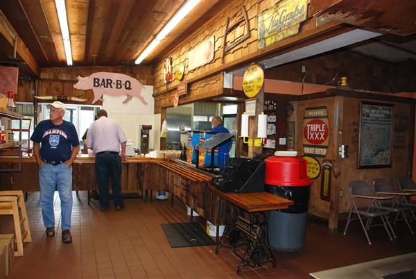 Bodacious Bar - B - Que (10/8/2015)