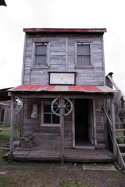 J. Lorraine Ghost Town (12/19/2017)