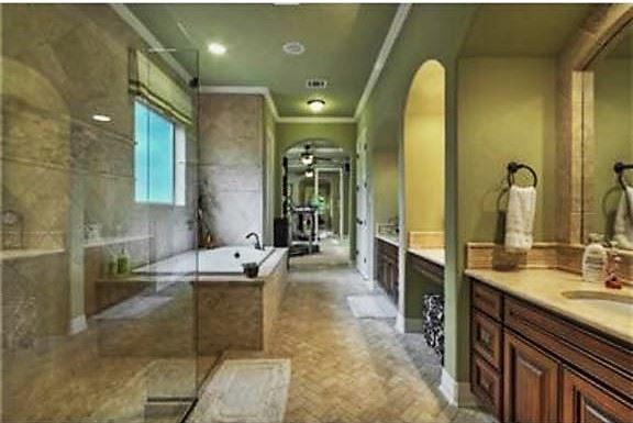 Jolson House (8/20/2017 - Credits: Realtor photos)