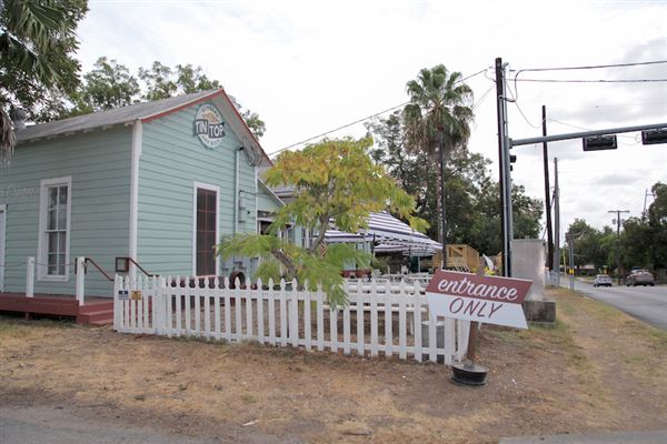 Tin Top Burgers & Beer (8/30/2019 - Credits: Tim Severson)