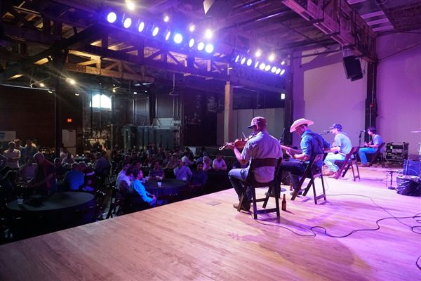 Ice House on Main (2/24/2020 - Credits: Joan Quintana, Will Walker)