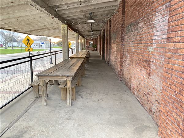 Ice House on Main (2/24/2020 - Credits: Joan Quintana, Will Walker)