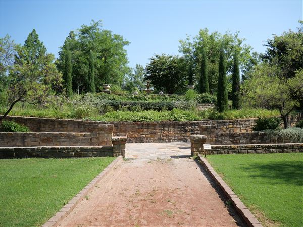 Clark Gardens Botanical Park (7/16/2019)