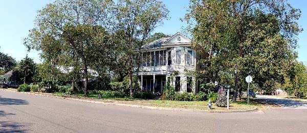 Neighborhoods in Cuero (10/3/2008)