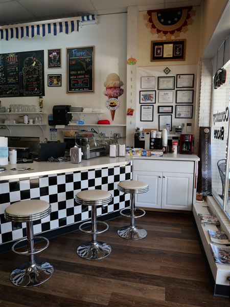 Kilgore Mercantile & Music (11/12/2021)