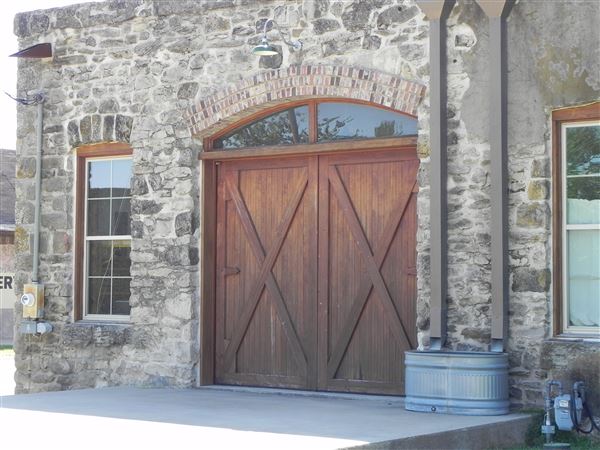 Davis & Blevins Gallery (9/26/2022)
