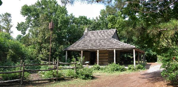 San Antonio Botanical Garden - Cabin (6/9/2003)