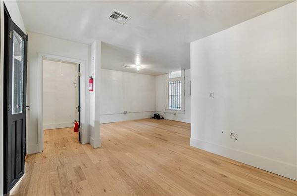 926 Main Street (5/14/2023)
