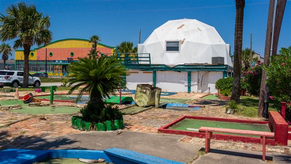 Abandoned Mini Golf Course (6/2/2023 - Credits: South Padre Island Convention and Visitor Bureau)