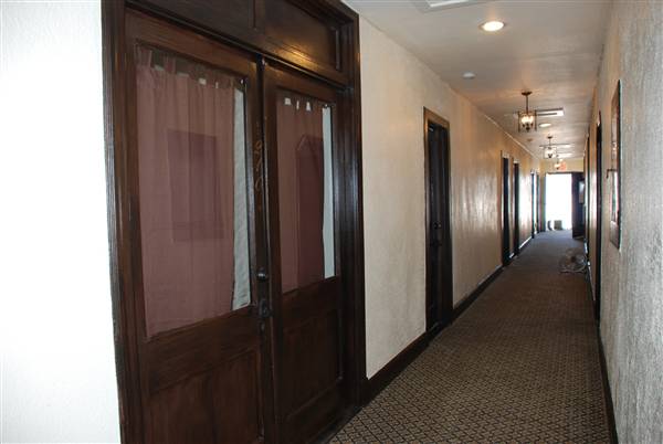 Holland Hotel (6/11/2010)
