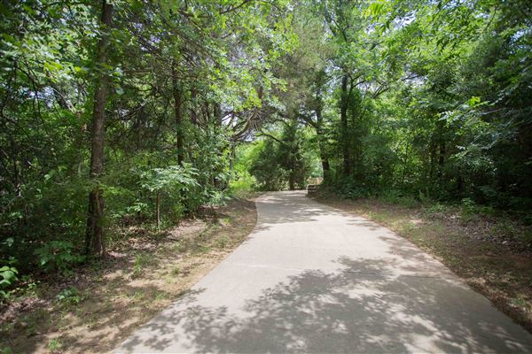 Sublett Creek Linear Park (5/1/2023 - Credits: Owner)
