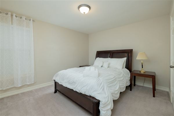Evergreen Townhome (9/1/2023 - Credits: Red One Management)