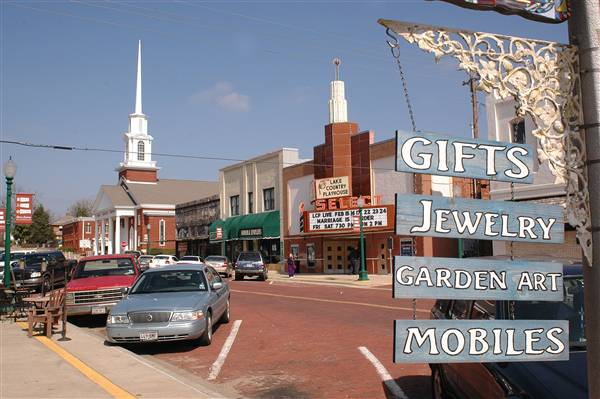 Mineola (2/11/2009 - Credits: FFTX)