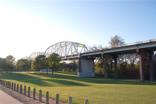 Hwy 71 Bridge over Colorado River (11/17/2006)