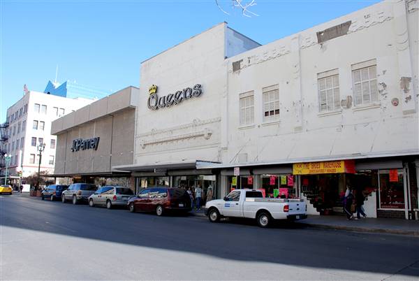 El Paso Downtown - San Antonio Avenue (2/25/2011)