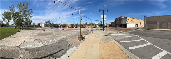 Baytown Town Square (12/13/2024 - Credits: Ryan Rawlings and Glenn Loyd)