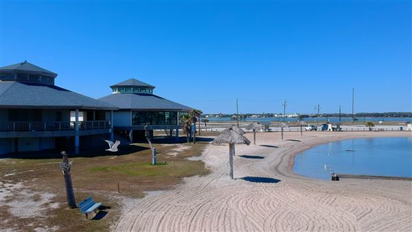 Rockport Beach Park (2/25/2025 - Credits: submitted by: Jennifer Day)