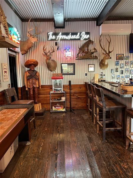 The Arrowhead Bar (11/12/2025 - Credits: Marci Willenberg)