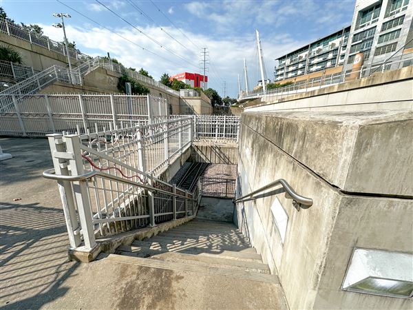 DART - Mockingbird Station (10/3/2025 - Credits: Austin Flores)