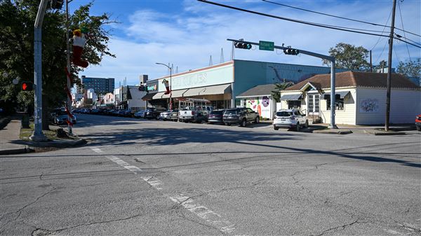 The Heights - 19th Street Retail District (12/2/2025 - Credits: Houston Film Commission)