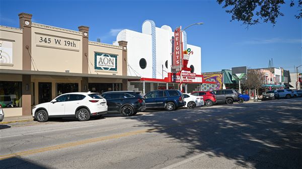 The Heights - 19th Street Retail District (12/2/2025 - Credits: Houston Film Commission)
