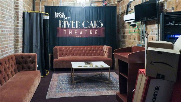 River Oaks Theatre (12/16/2024 - Credits: Houston Film Commission)