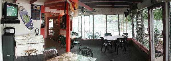Ski Shores Cafe (12/4/2003)