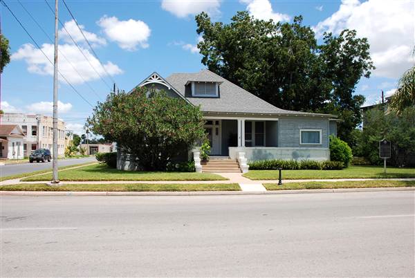 St. Charles Street Historic Neighborhood (8/18/2012)