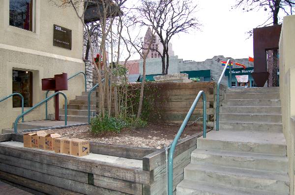 Cedar Street Courtyard (12/28/2006)