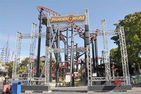 Six Flags Over Texas: Arlington (11/11/2013)