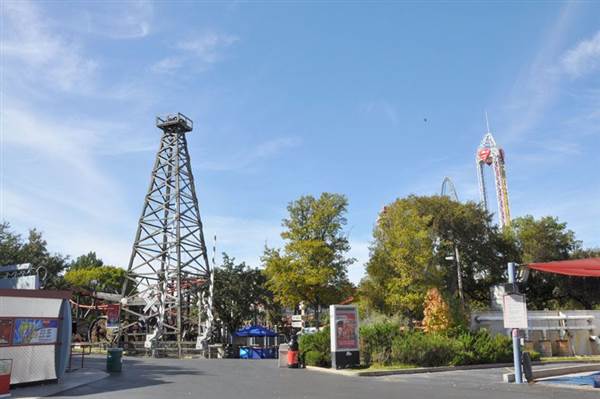 Six Flags Over Texas: Arlington (11/11/2013)