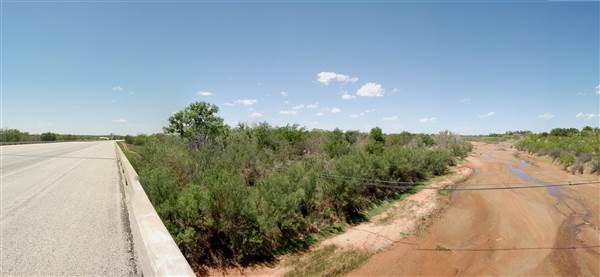 Brazos River at W. Lincoln St. (4/28/2014)