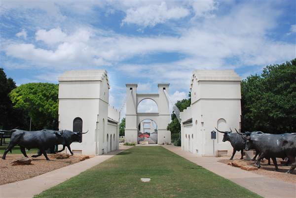 Waco Suspension Bridge and Waco Riverwalk (6/19/2014)