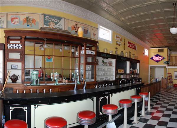 Antique Treasures & Soda Shop (10/2/2014)