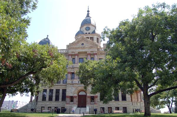 Denton County Courthouse & Museum (8/31/2007)