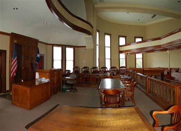 Gonzales County Courthouse (12/8/2016)