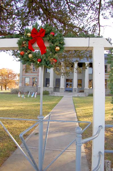 Jeff Davis County Courthouse (12/21/2007)