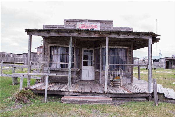 J. Lorraine Ghost Town (12/19/2017)