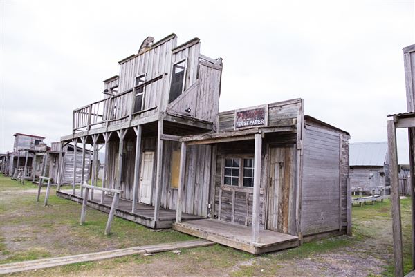 J. Lorraine Ghost Town (12/19/2017)